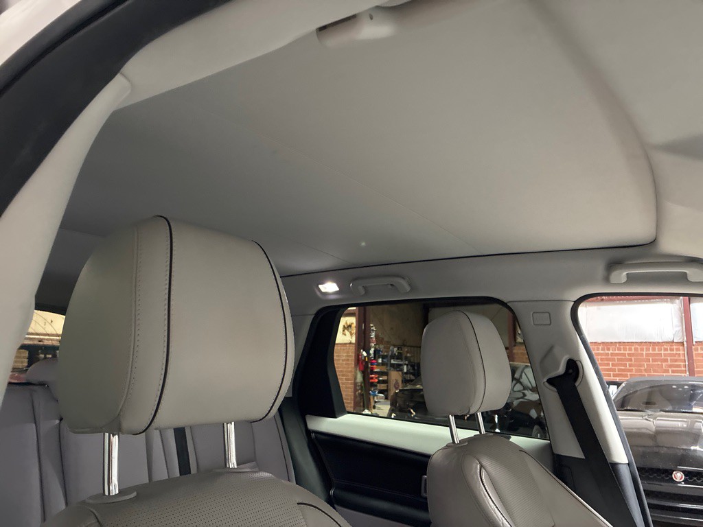 2017 Land Rover Discovery Sport Image 30