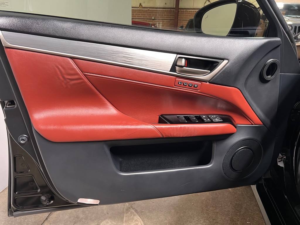 2013 Lexus GS Image 28