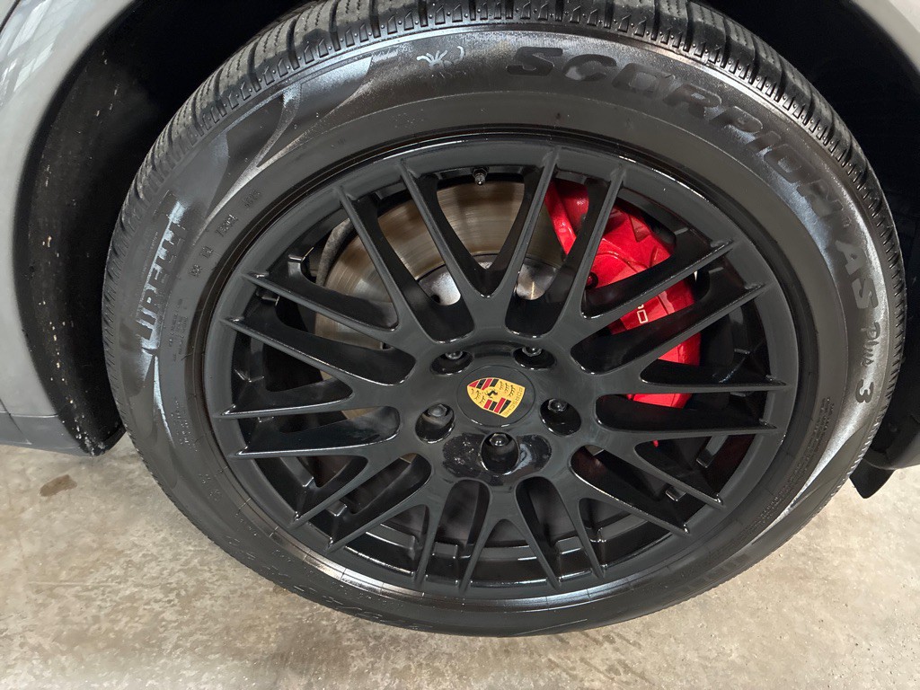 2016 Porsche Cayenne Image 3