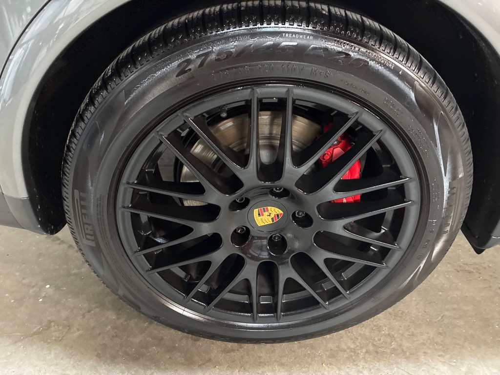 2016 Porsche Cayenne Image 5