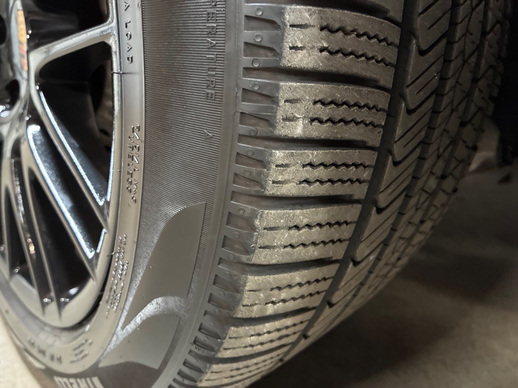 2016 Porsche Cayenne Image 13