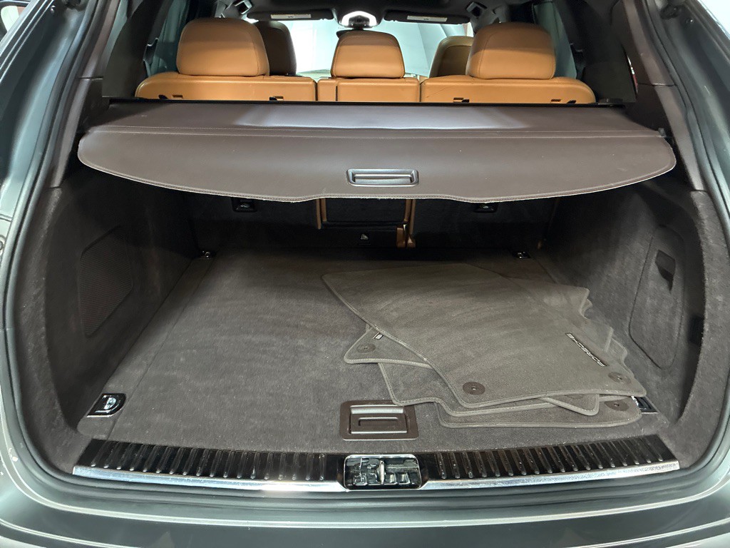 2016 Porsche Cayenne Image 30