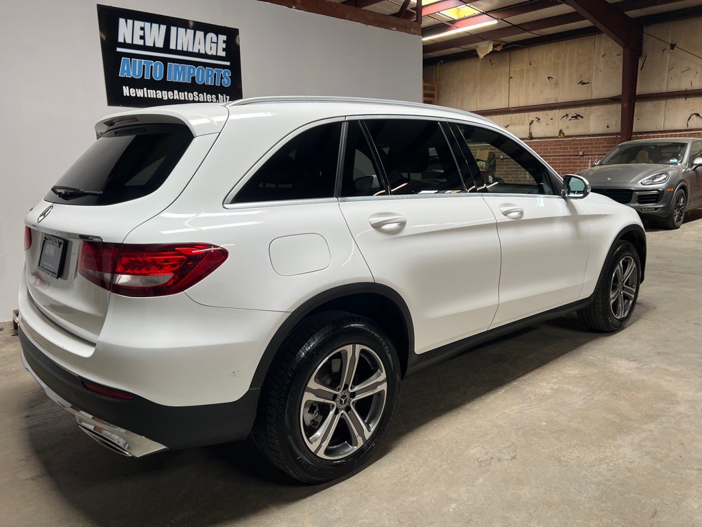 2018 Mercedes-Benz GLC-Class Image 4