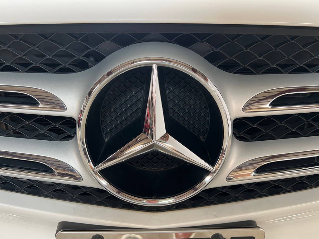 2018 Mercedes-Benz GLC-Class Image 14