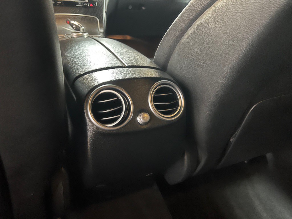 2018 Mercedes-Benz GLC-Class Image 32