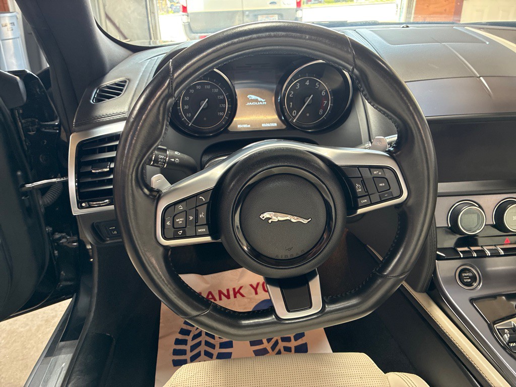 2020 Jaguar F-TYPE Image 22