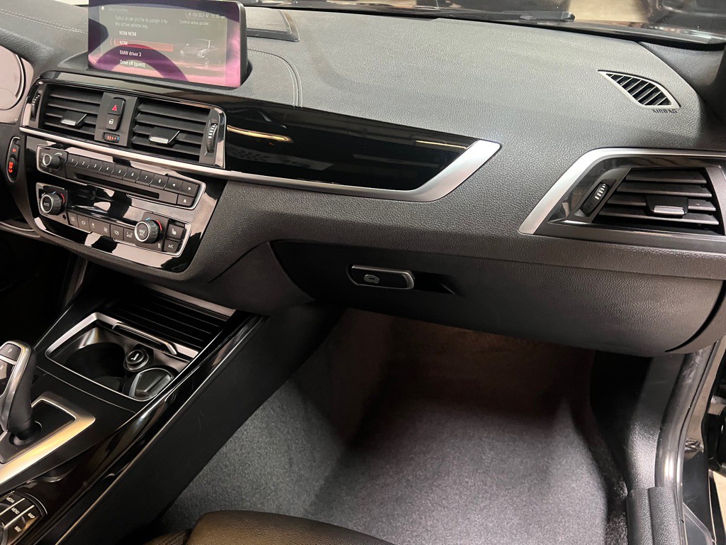 2019 BMW 2 Series Image 26