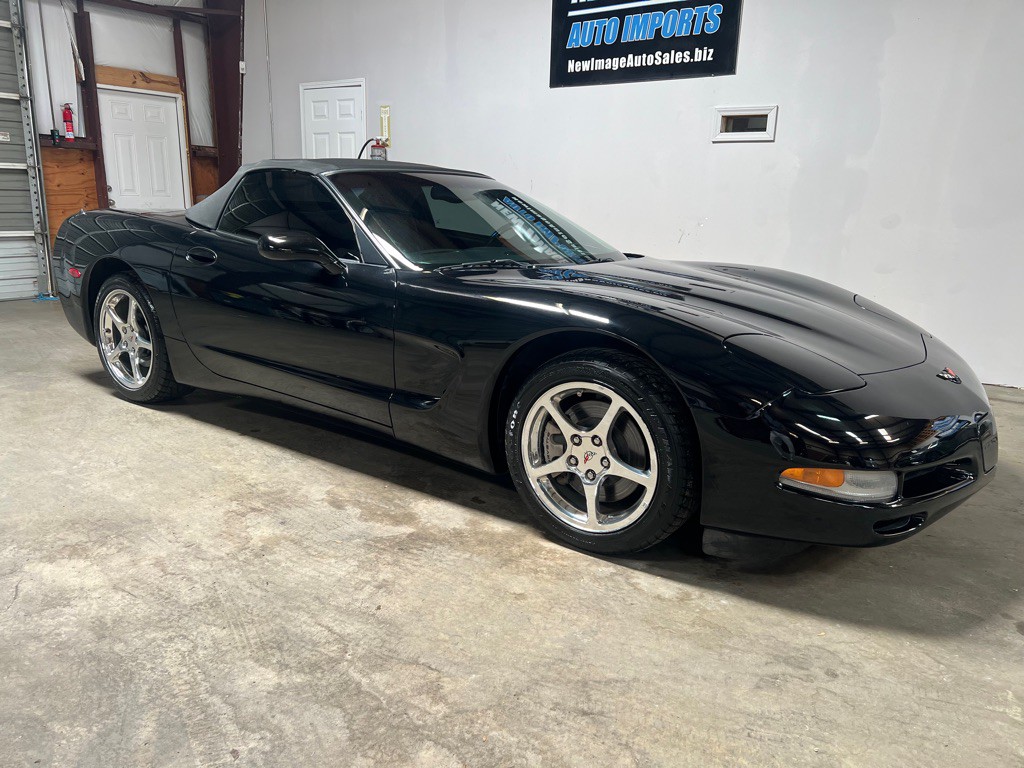 2001 Chevrolet Corvette Image 4