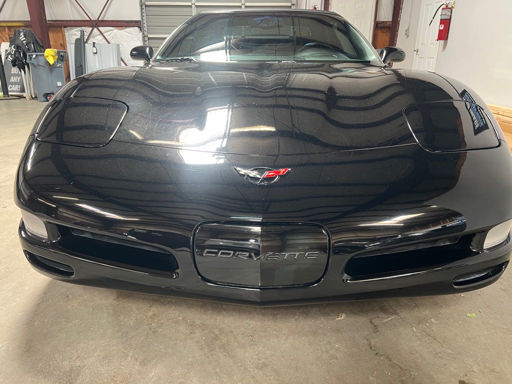 2001 Chevrolet Corvette Image 11