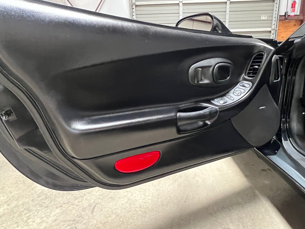 2001 Chevrolet Corvette Image 29