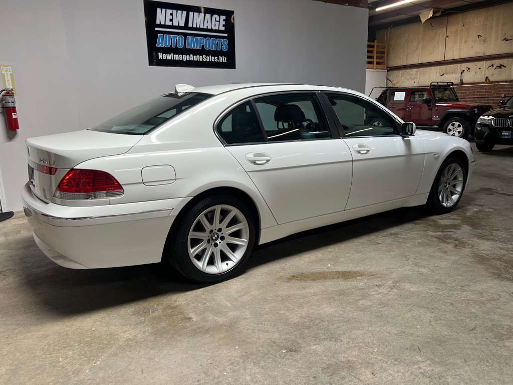 2004 BMW 7 Series Image 4