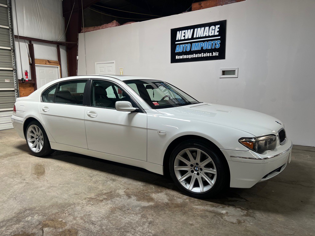 2004 BMW 7 Series Image 5