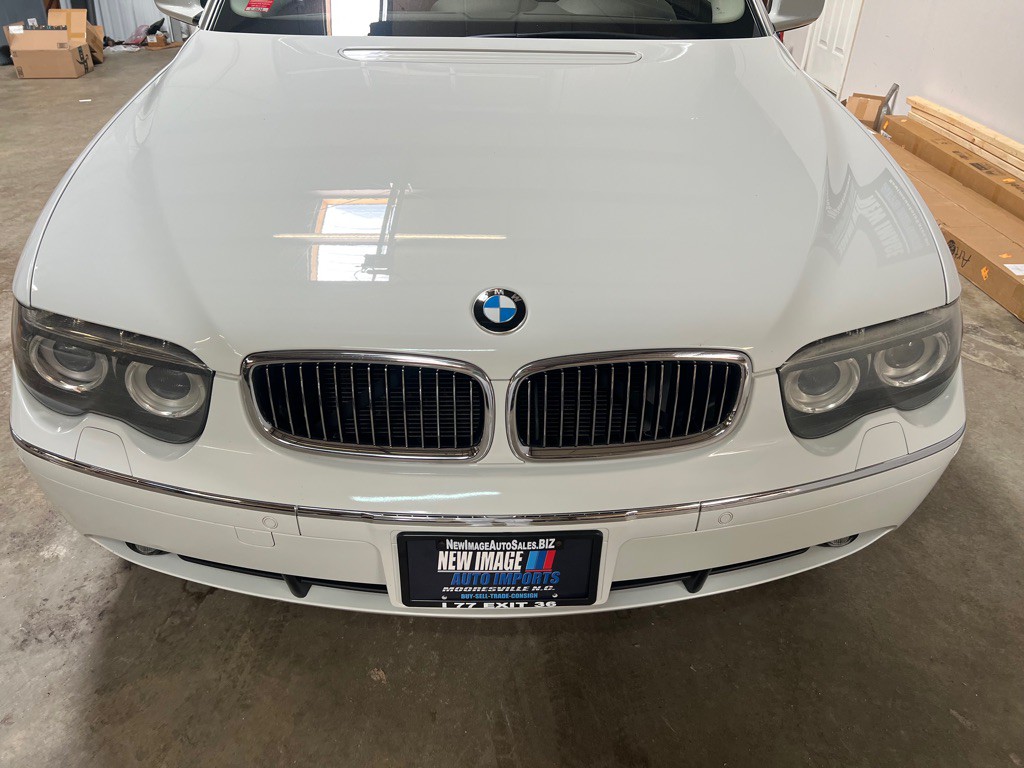 2004 BMW 7 Series Image 14