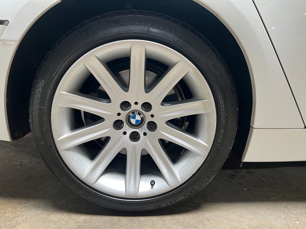 2004 BMW 7 Series Image 16
