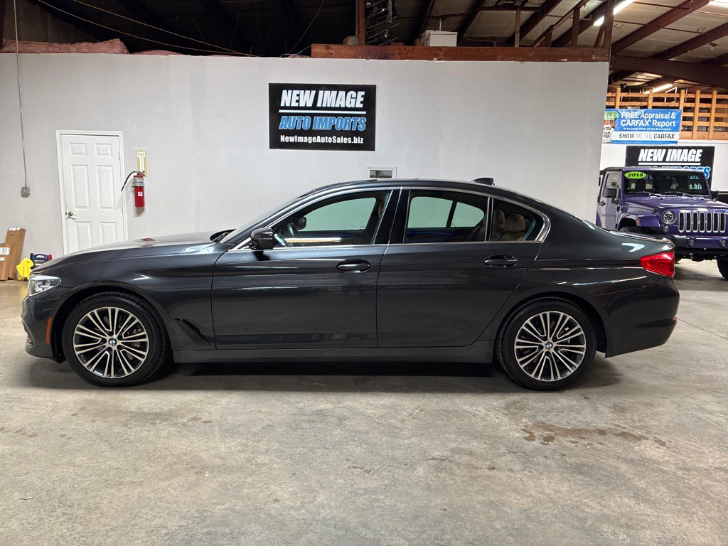 2019 BMW 5 Series Image 2