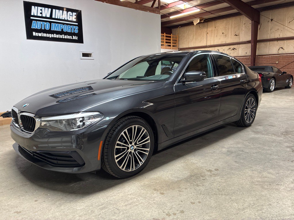 2019 BMW 5 Series Image 3