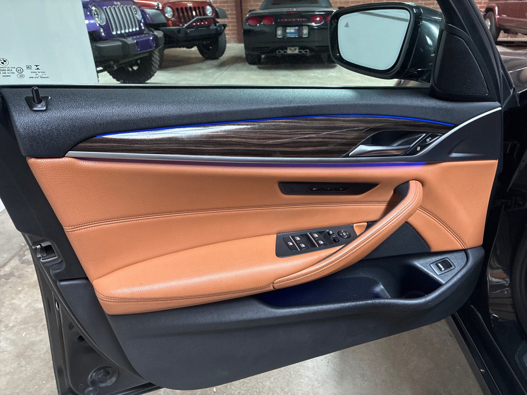 2019 BMW 5 Series Image 13