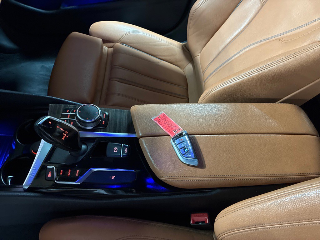 2019 BMW 5 Series Image 18