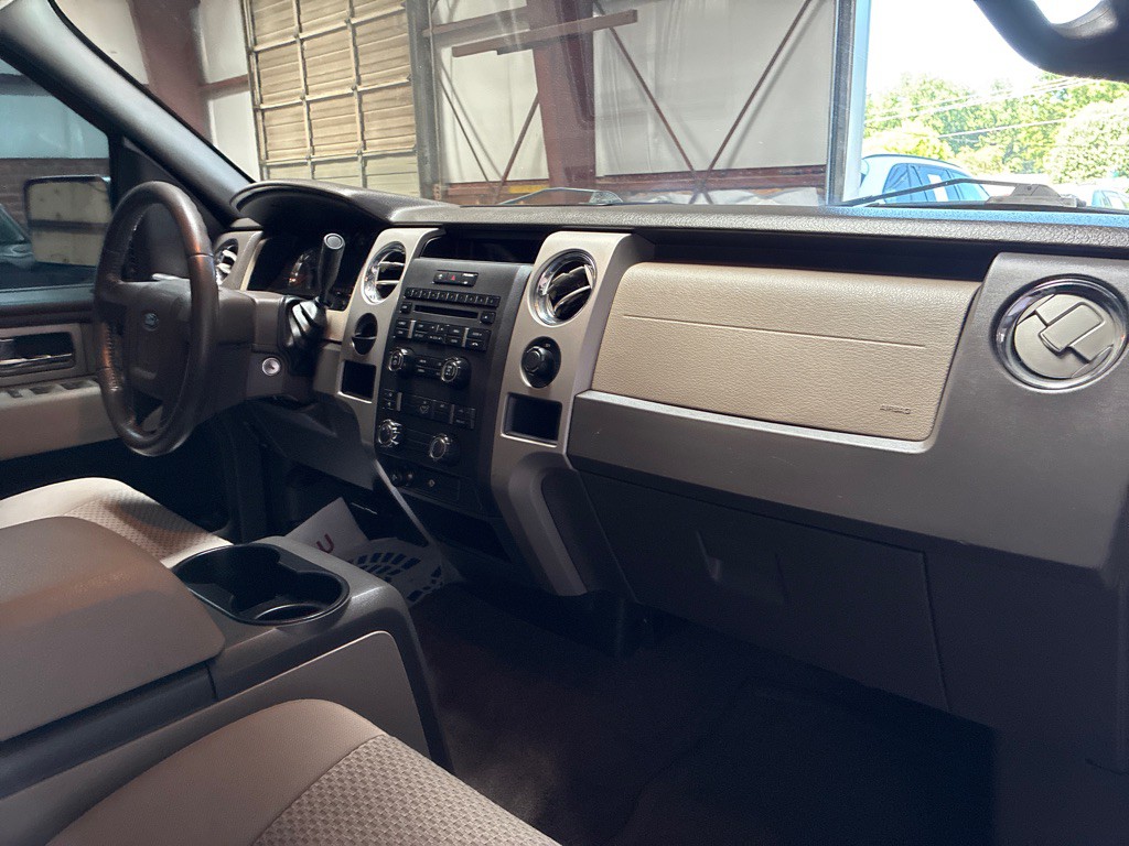 2010 Ford F-150 Image 28