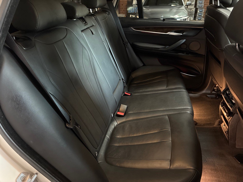 2015 BMW X5 Image 29