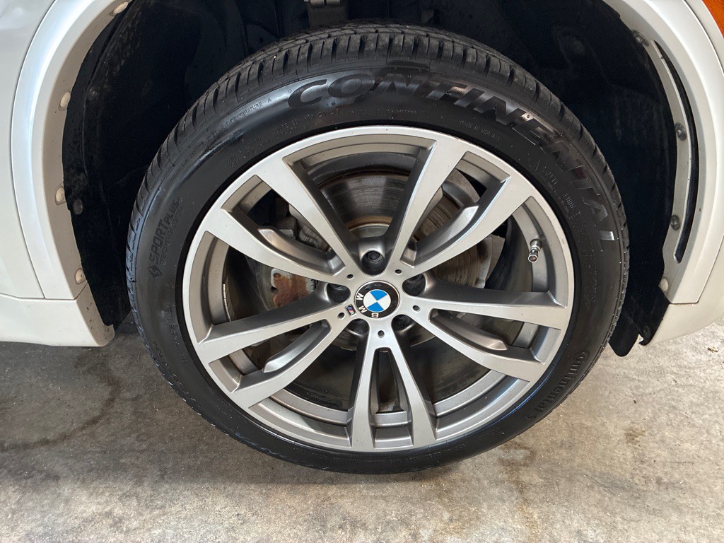 2015 BMW X5 Image 36