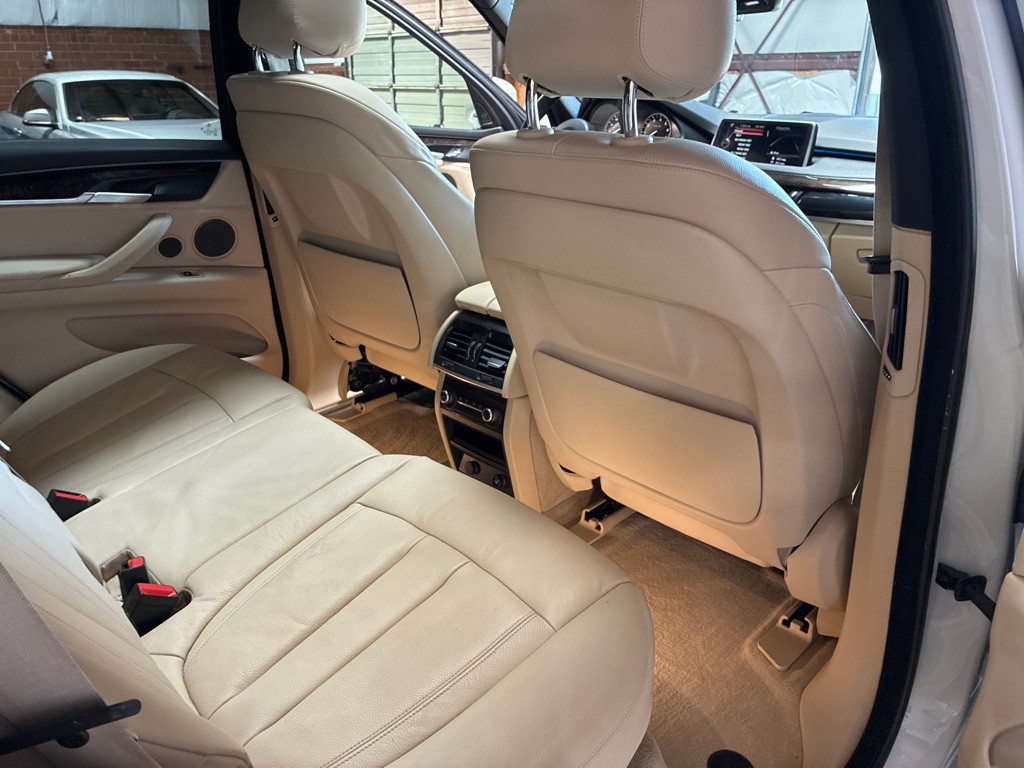 2015 BMW X5 Image 59