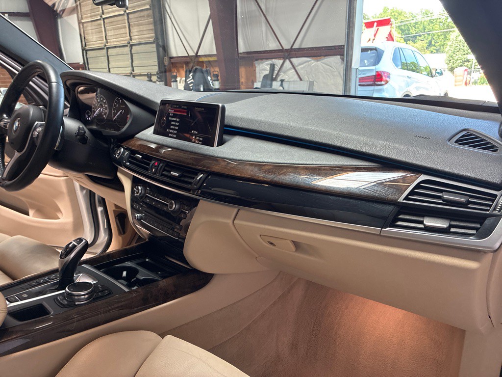 2015 BMW X5 Image 63