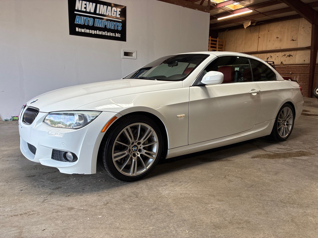 2013 BMW 3 Series Image 10