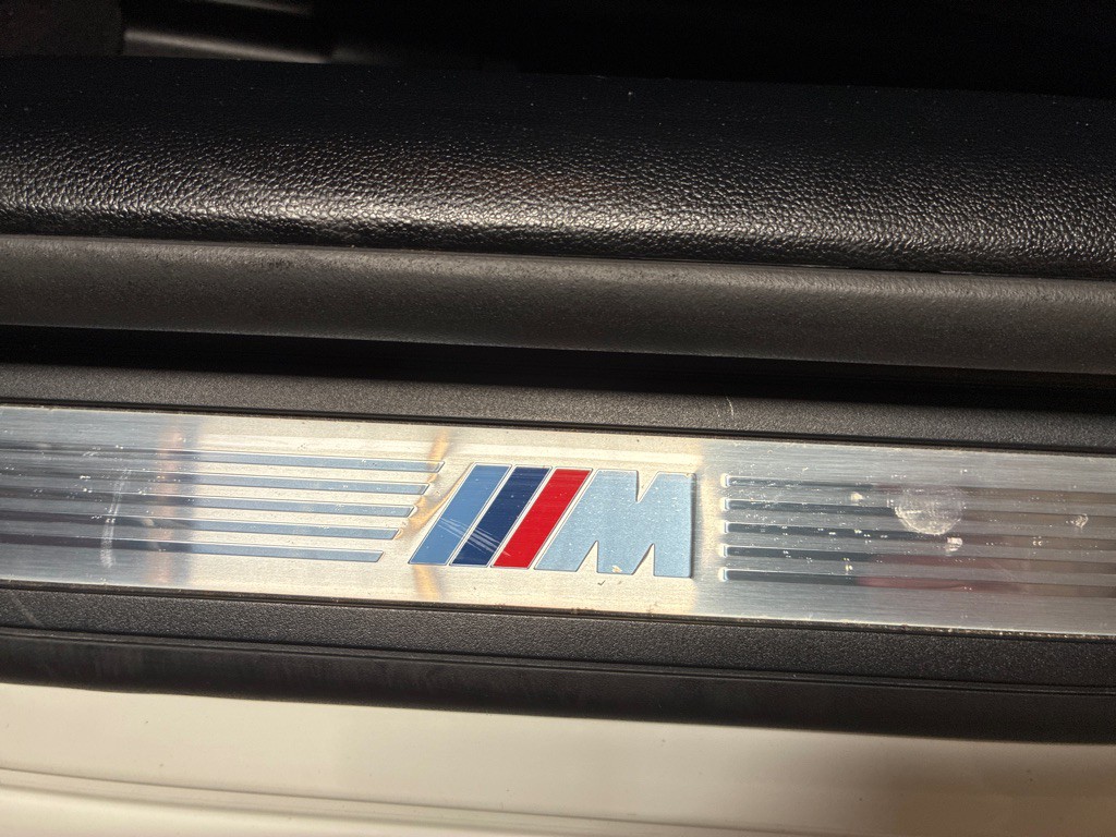 2013 BMW 3 Series Image 16