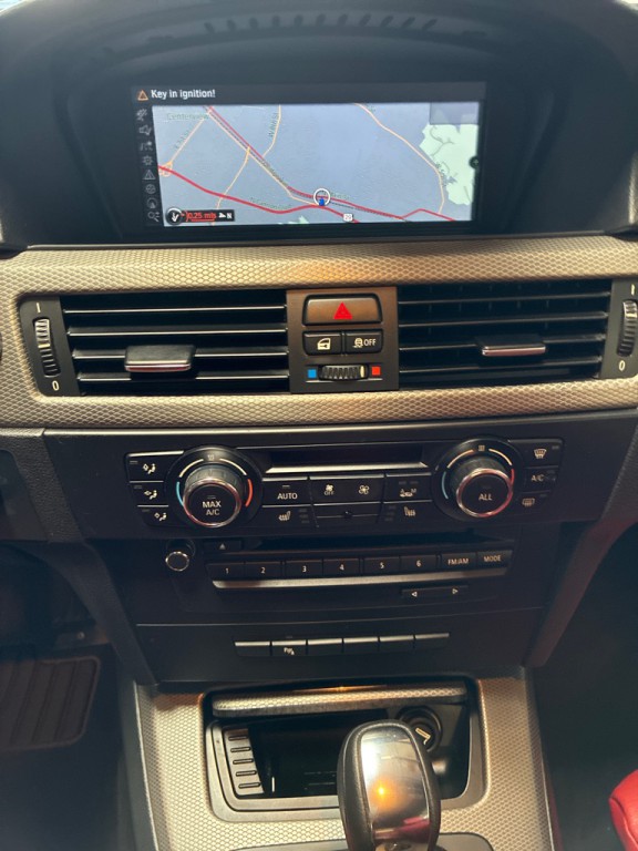 2013 BMW 3 Series Image 21