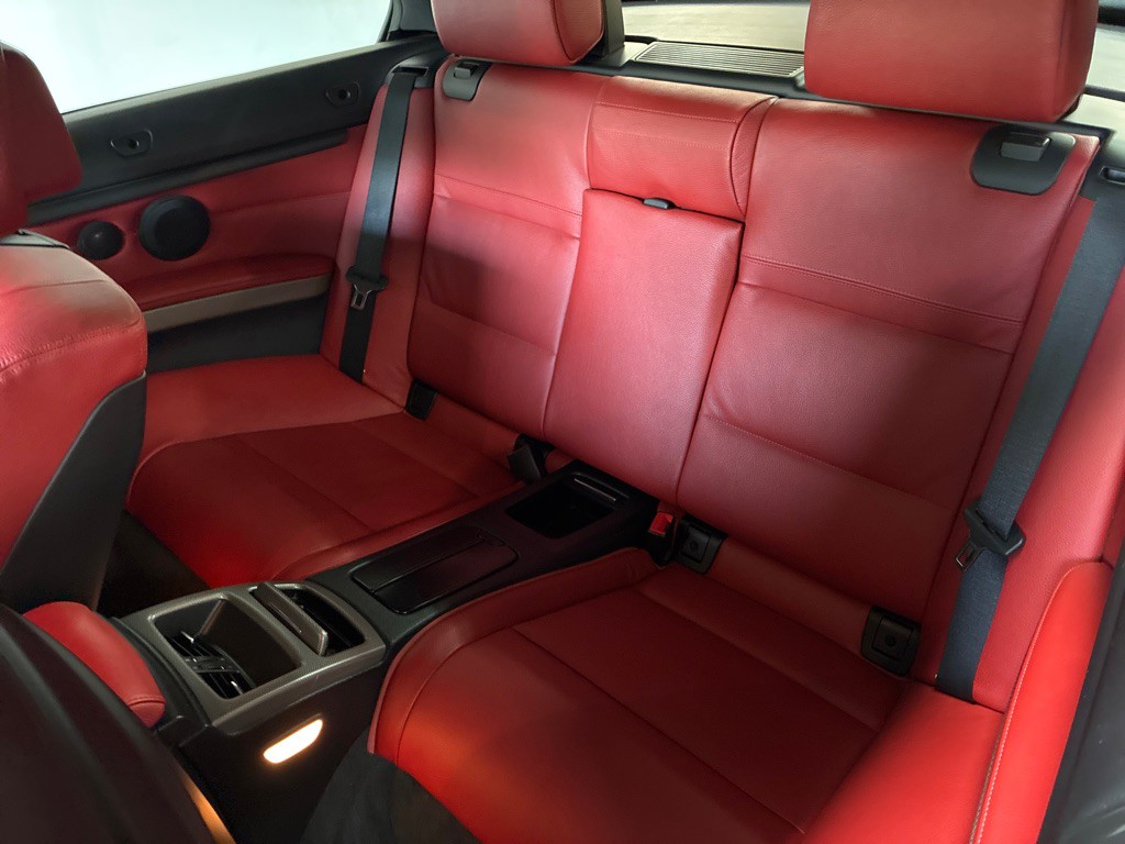 2013 BMW 3 Series Image 23