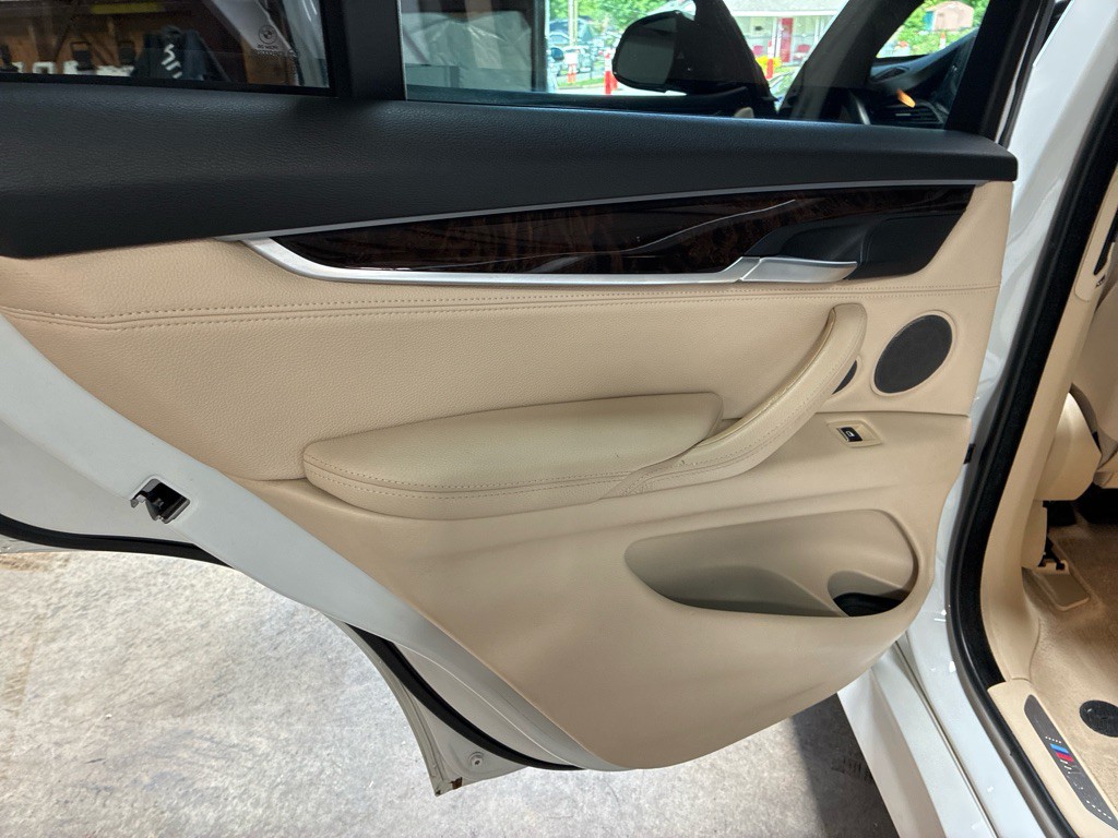 2015 BMW X5 Image 21