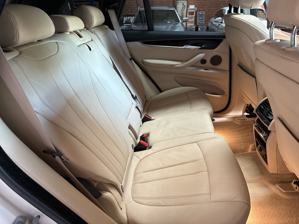 2015 BMW X5 Image 28