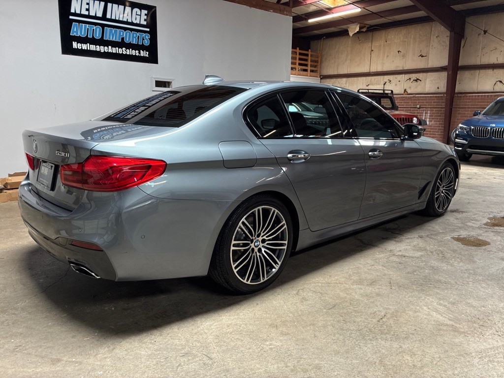 2018 BMW 5 Series Image 10