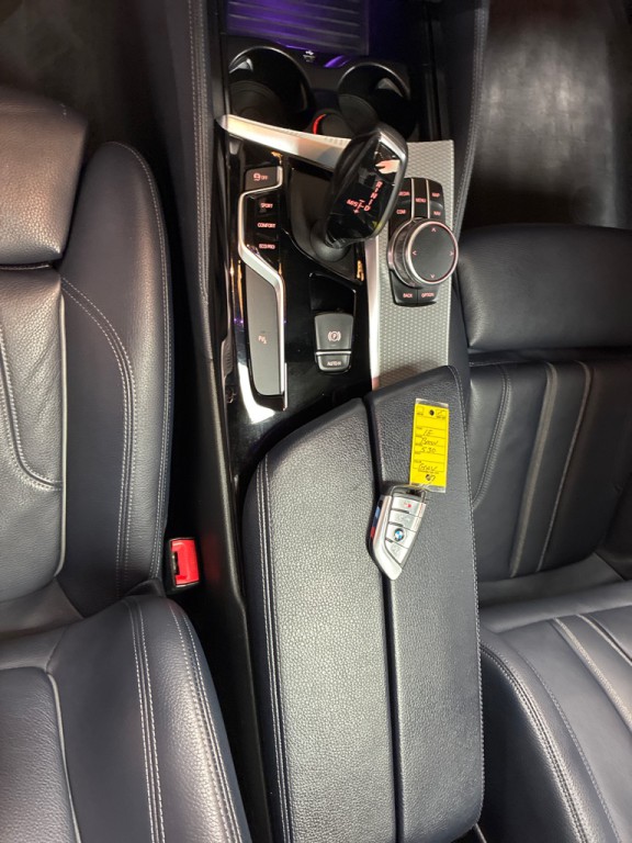 2018 BMW 5 Series Image 21
