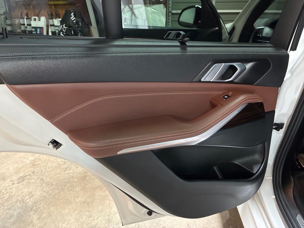 2020 BMW X5 Image 24