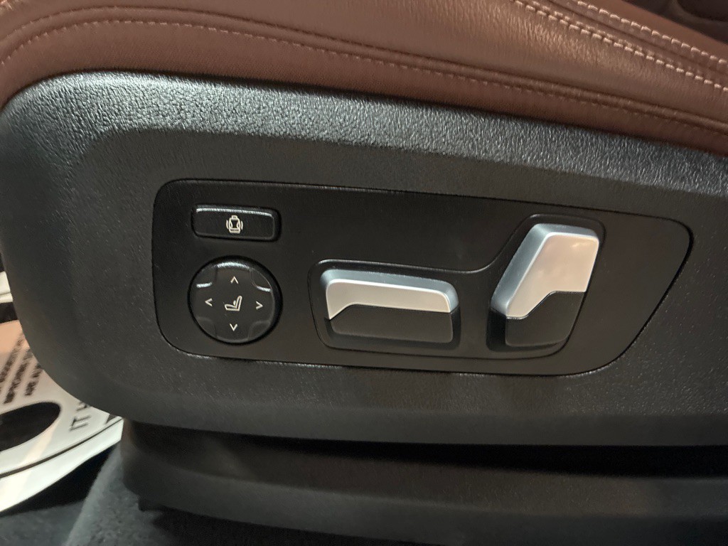 2020 BMW X5 Image 27