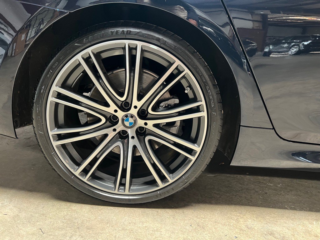 2020 BMW 5 Series Image 14