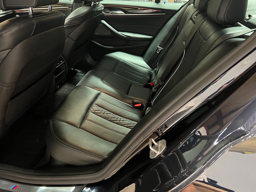 2020 BMW 5 Series Image 19