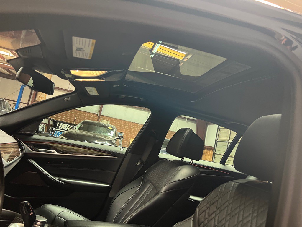 2020 BMW 5 Series Image 26