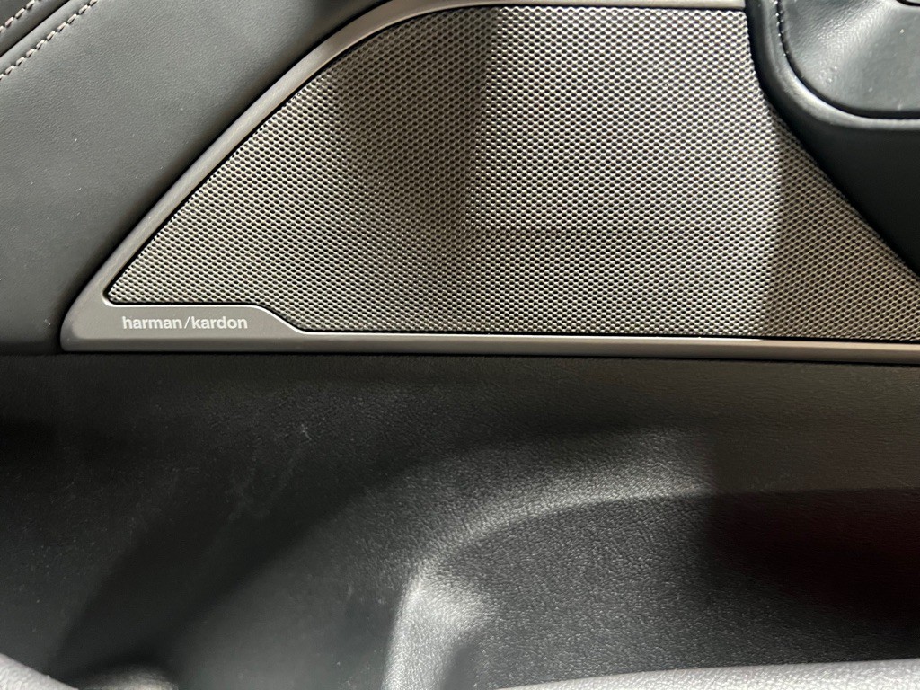 2020 BMW 5 Series Image 31
