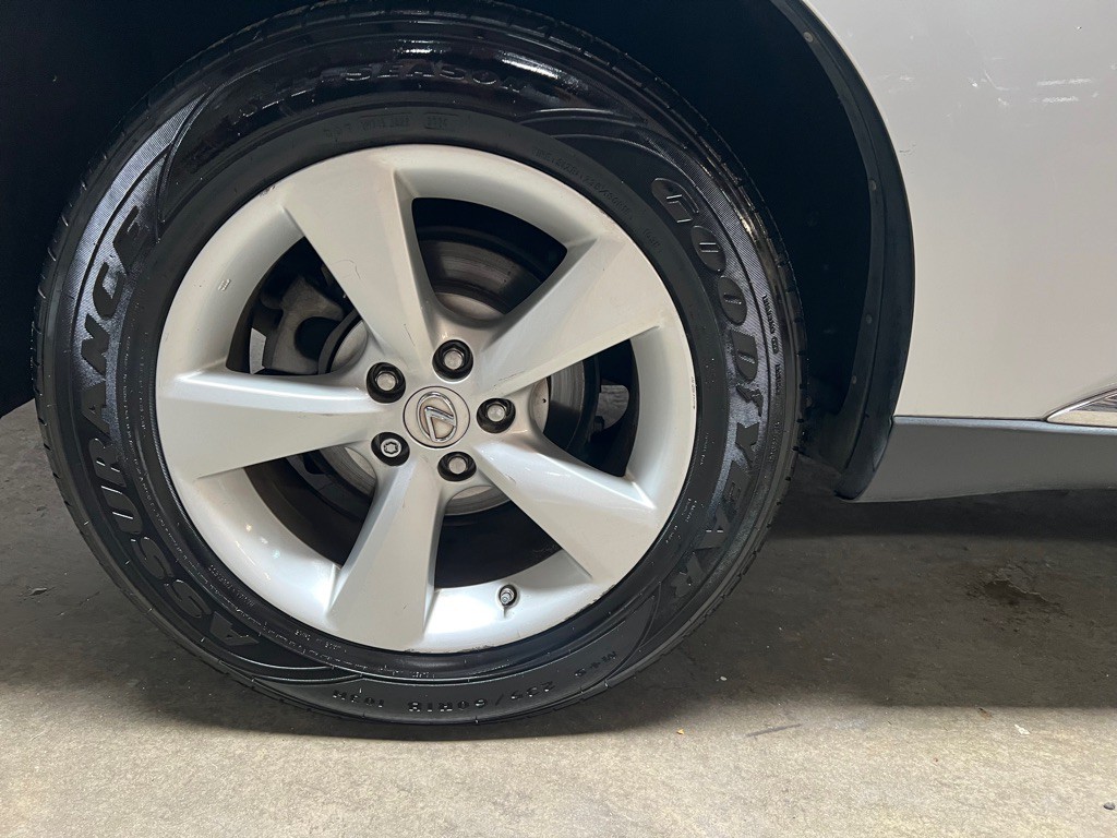 2012 Lexus RX Image 12