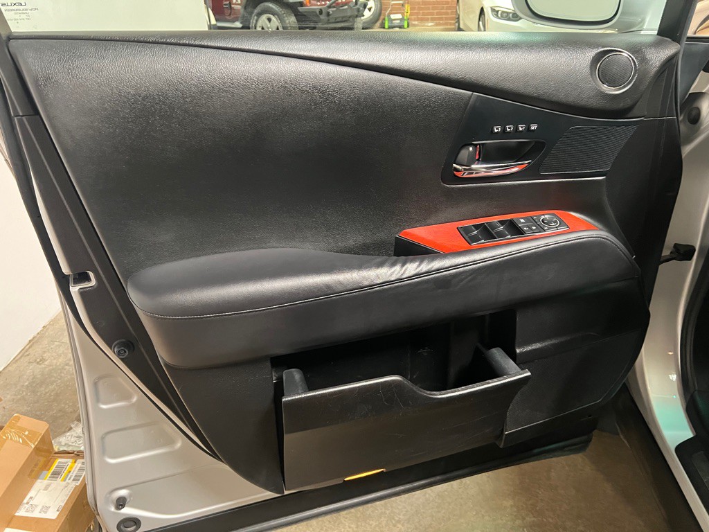 2012 Lexus RX Image 31