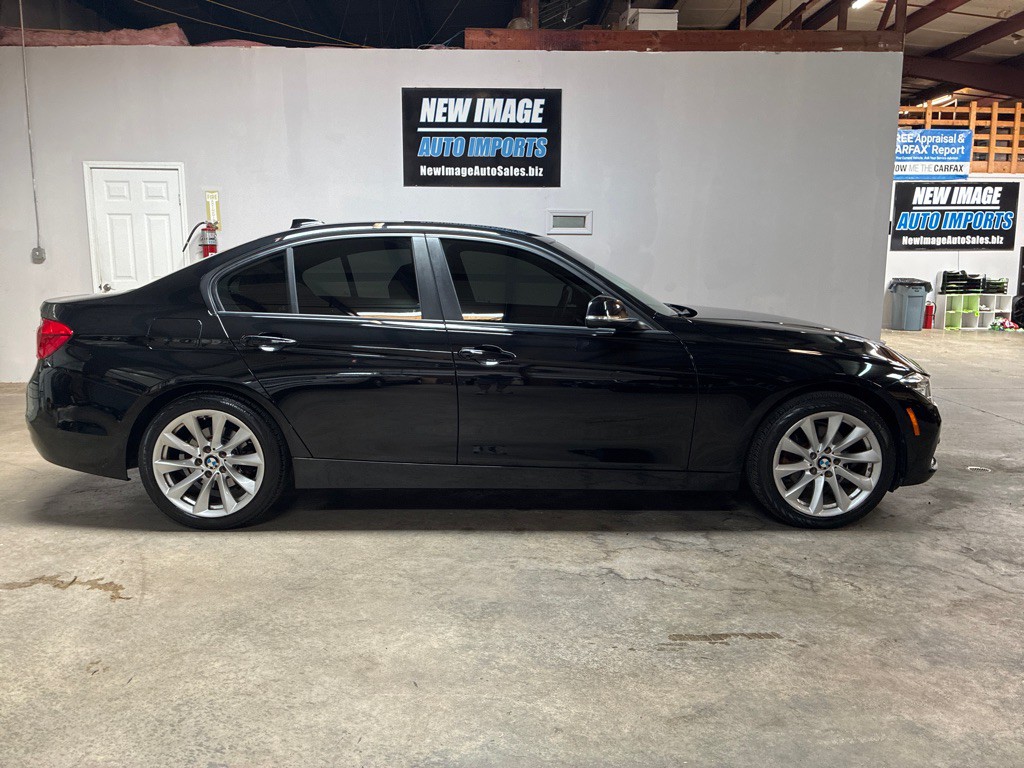 2018 BMW 3 Series Image 1