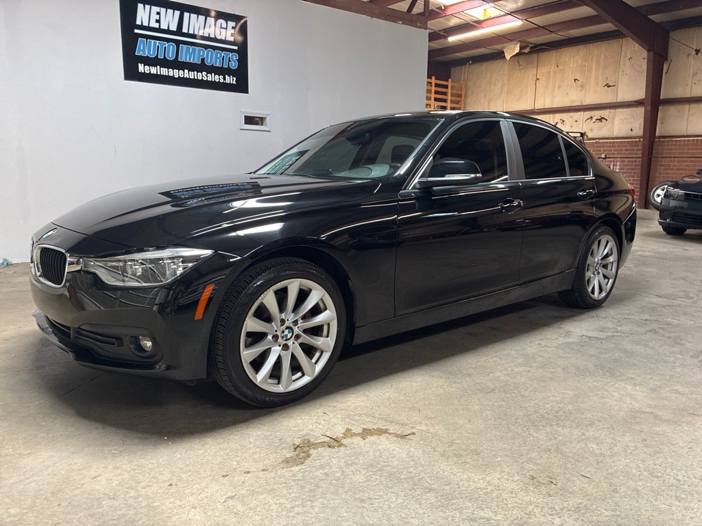 2018 BMW 3 Series Image 9