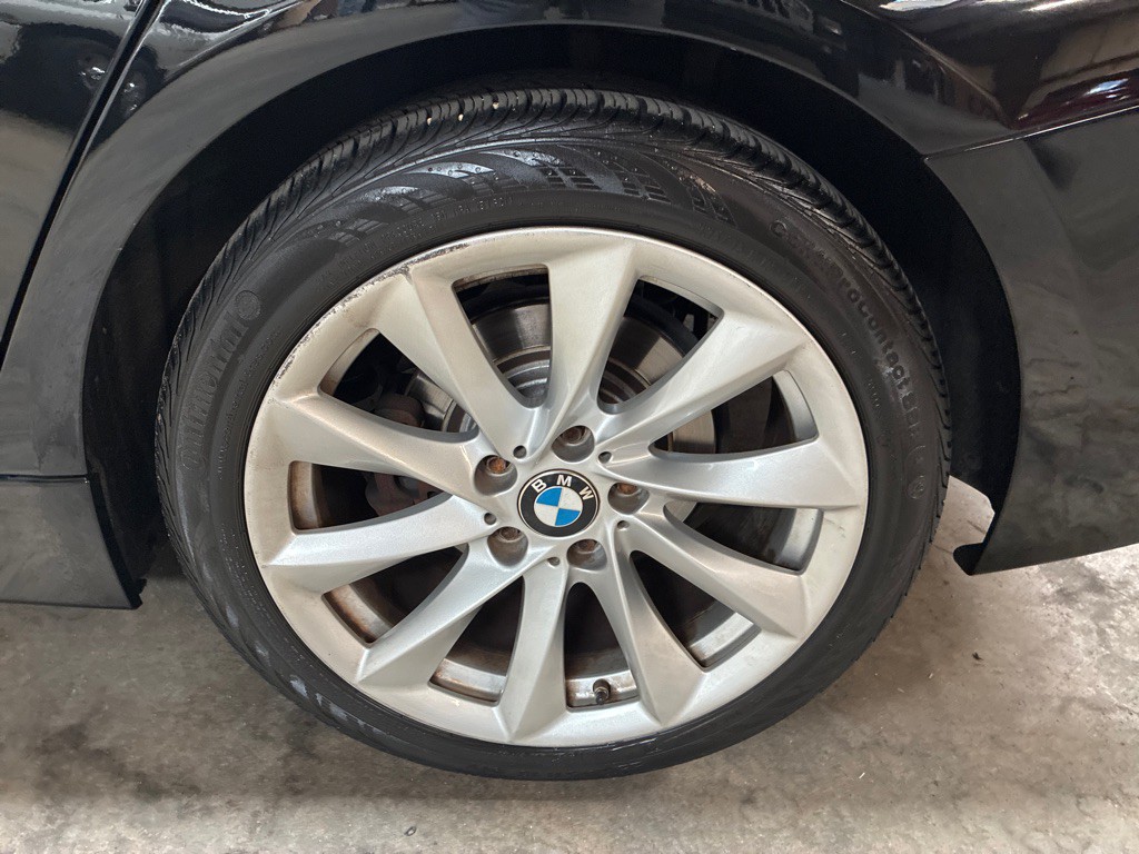 2018 BMW 3 Series Image 12