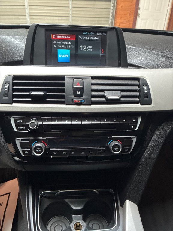 2018 BMW 3 Series Image 18