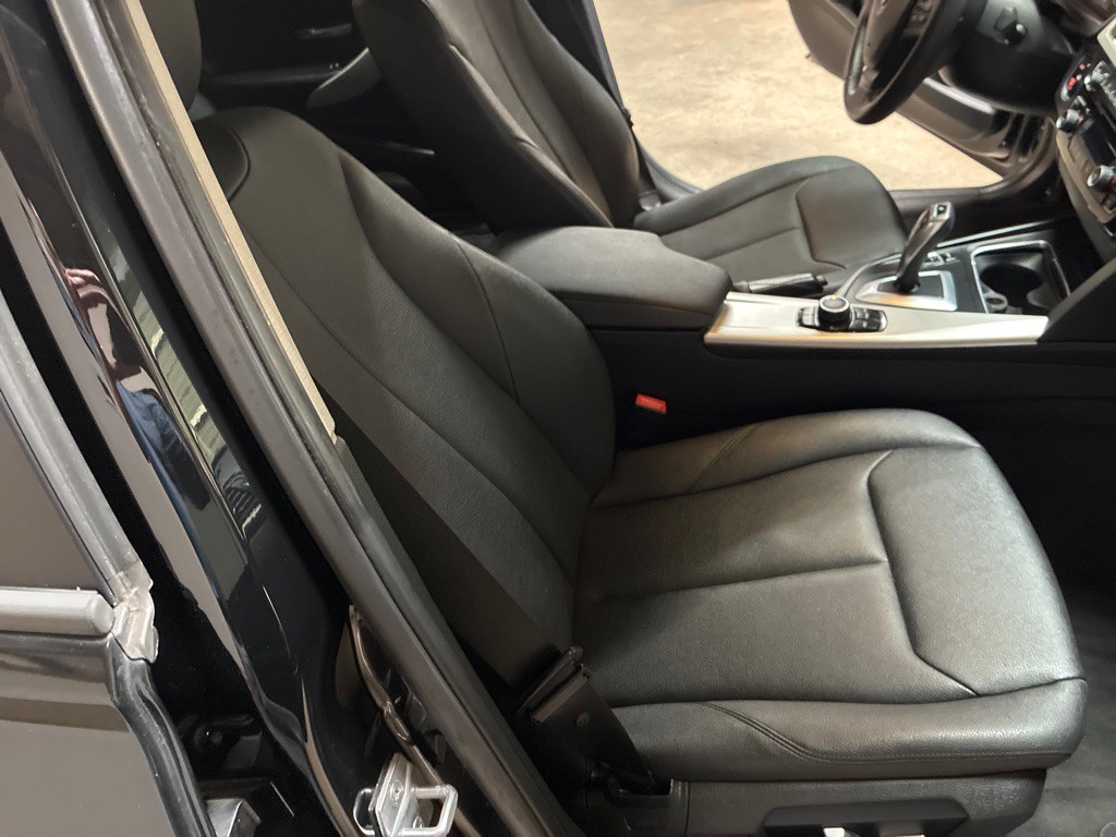 2018 BMW 3 Series Image 28