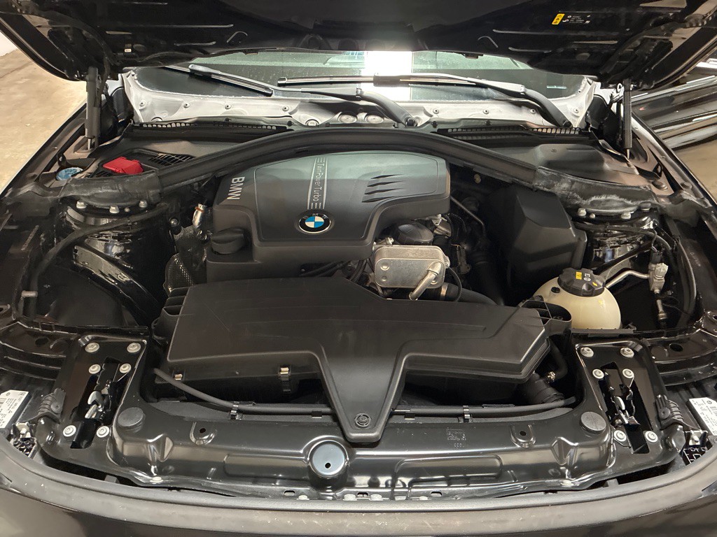 2018 BMW 3 Series Image 31
