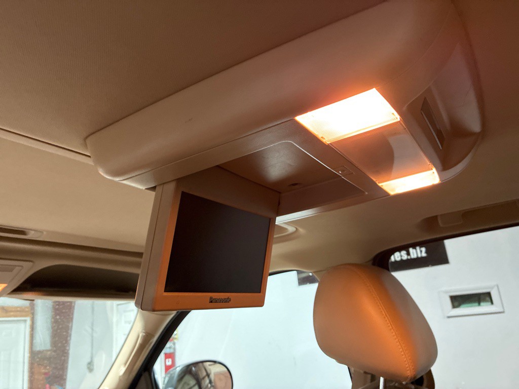 2012 Chevrolet Tahoe Image 24